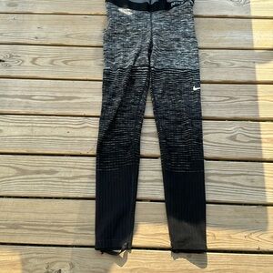 🍍NIKE PRO WITH STIR UPS🍍sz Xl